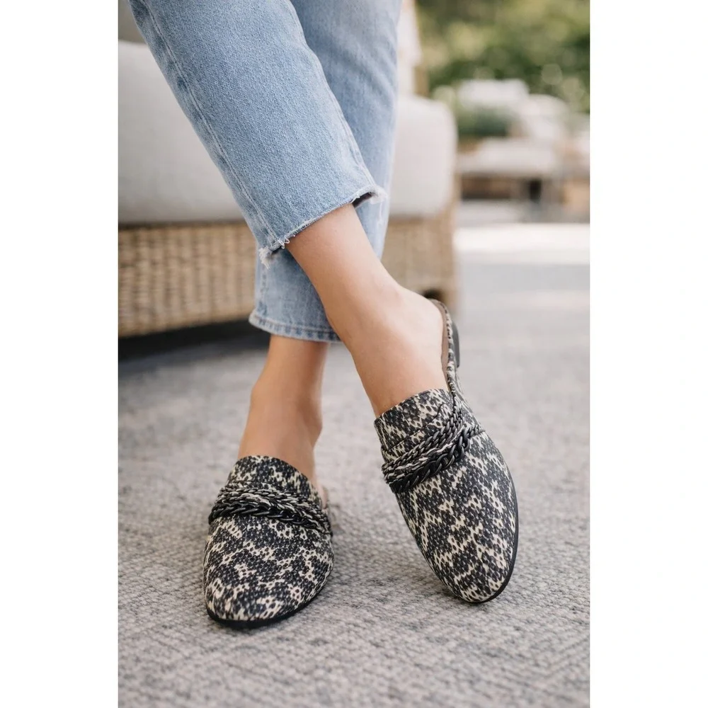 Coach Snakeskin Print‎ Mule Slides Chain Loafer Women's Size 6.5